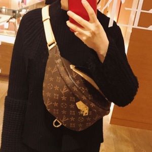 DH Gate LV Bum Bag